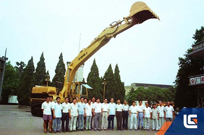 20 лет со дня открытия завода по производству экскаваторов LiuGong
