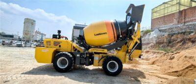 Мобильный миксер (АБС) с самозагрузкой LiuGong: быстрая окупаемость, сертифицированное качество бетона и независимость от РБУ.
